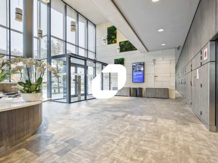 Au sein d'un immeuble  de très  bon standing disp