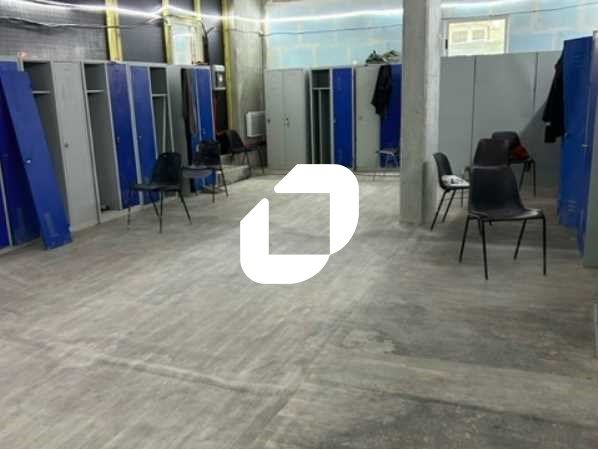 Immprove vous propose un local commercial de 200m