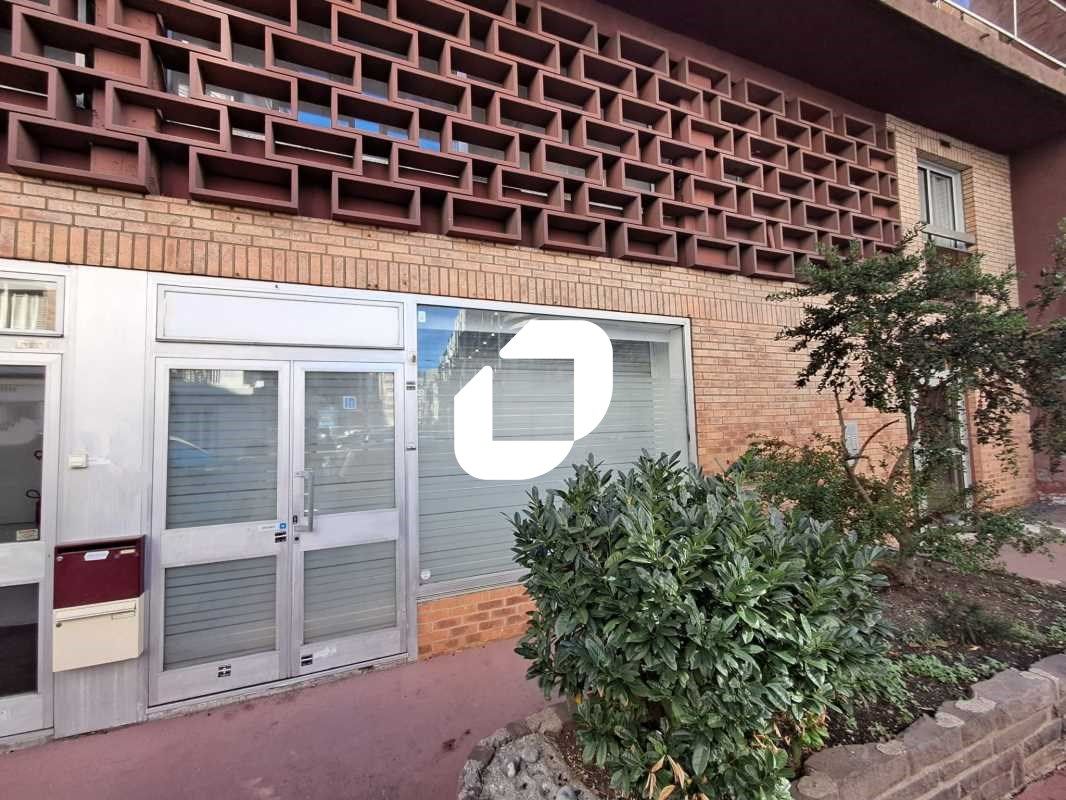 Asnières-centre proche gare situé sur un axe pass