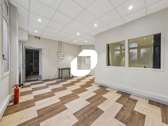 Au coeur d'un quartier dynamique et commerçant du