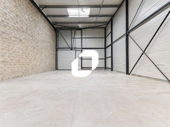 Parc d'activités Val d'Europe, à proximité immédi