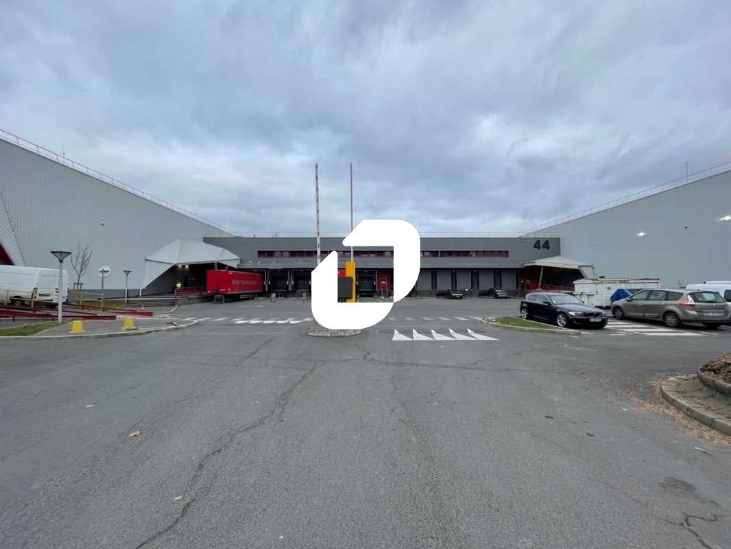 Immprove vous propose à la location sur un terrai