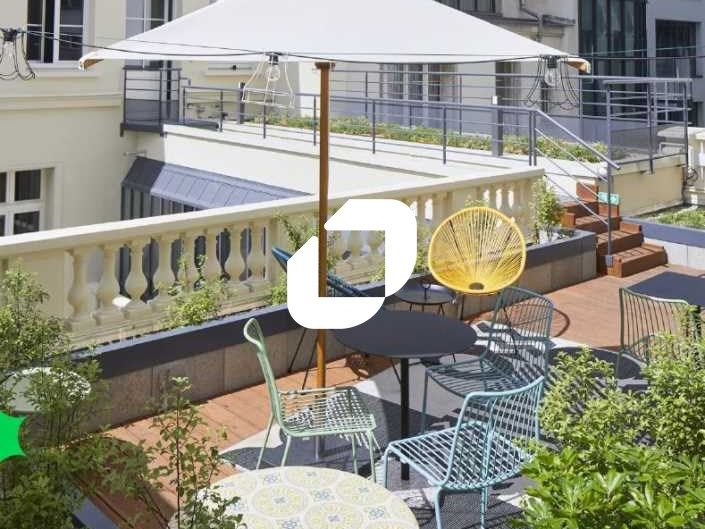 Dans un très bel hôtel particulier rénové inspiré