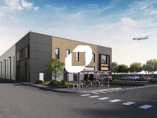 Situé à proximité immédiate de l'aéroport de Pari