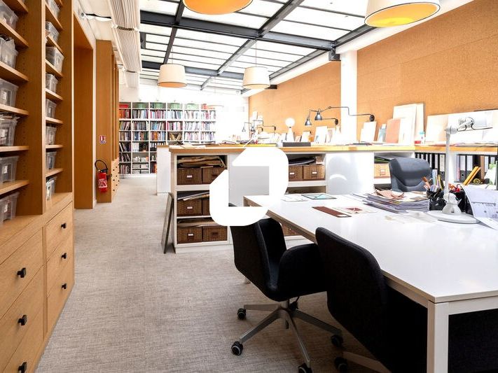 Immprove vous propose à la vente un plateau de bu