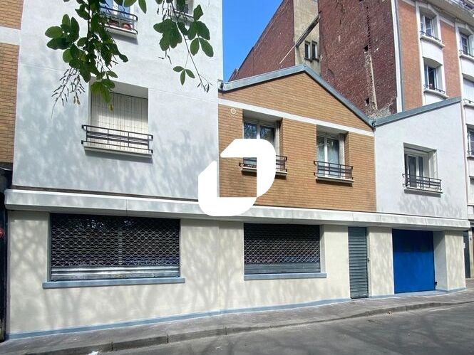Idéalement situé à deux pas du métro ligne 9 Port