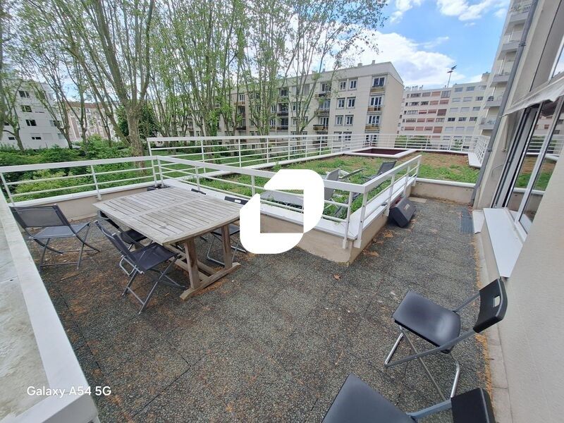 Terrasse privative et accessible ! Immprove vous 