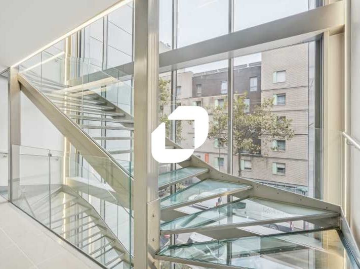 IMMPROVE vous propose des bureaux de 582 m² à la