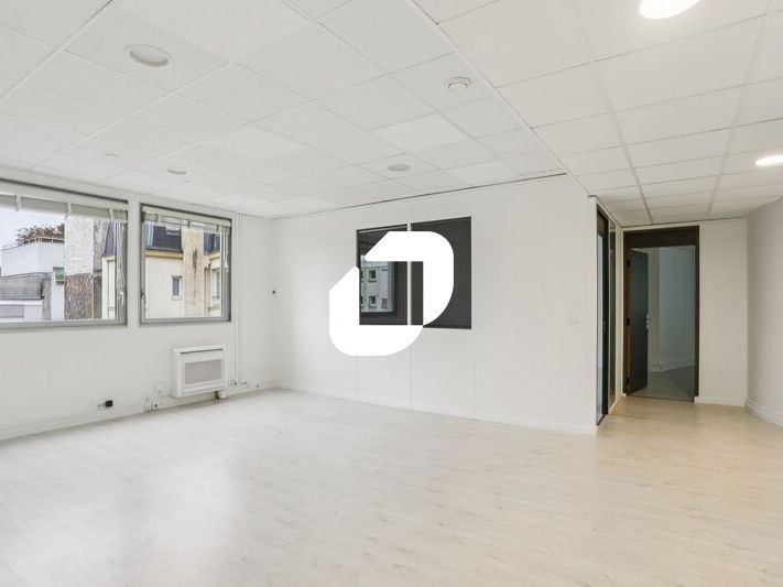 Plateaux de bureaux rationnels, à proximité imméd