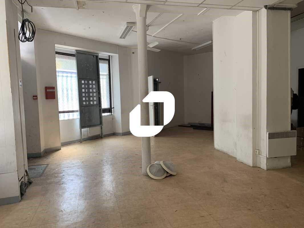 Immprove vous propose une boutique d'angle de 63 
