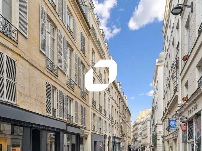 RARE! Idéalement située au coeur du dynamique 2èm