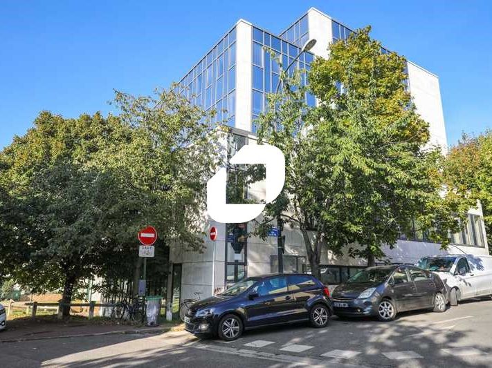 IMMPROVE vous propose dans un immeuble sécurisé,