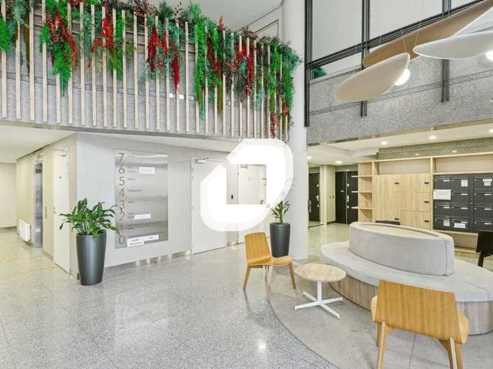Immprove propose deux plateaux de bureaux lumineu