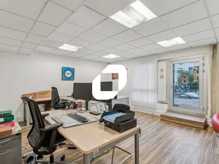 IMMPROVE vous propose deux surfaces de bureaux à