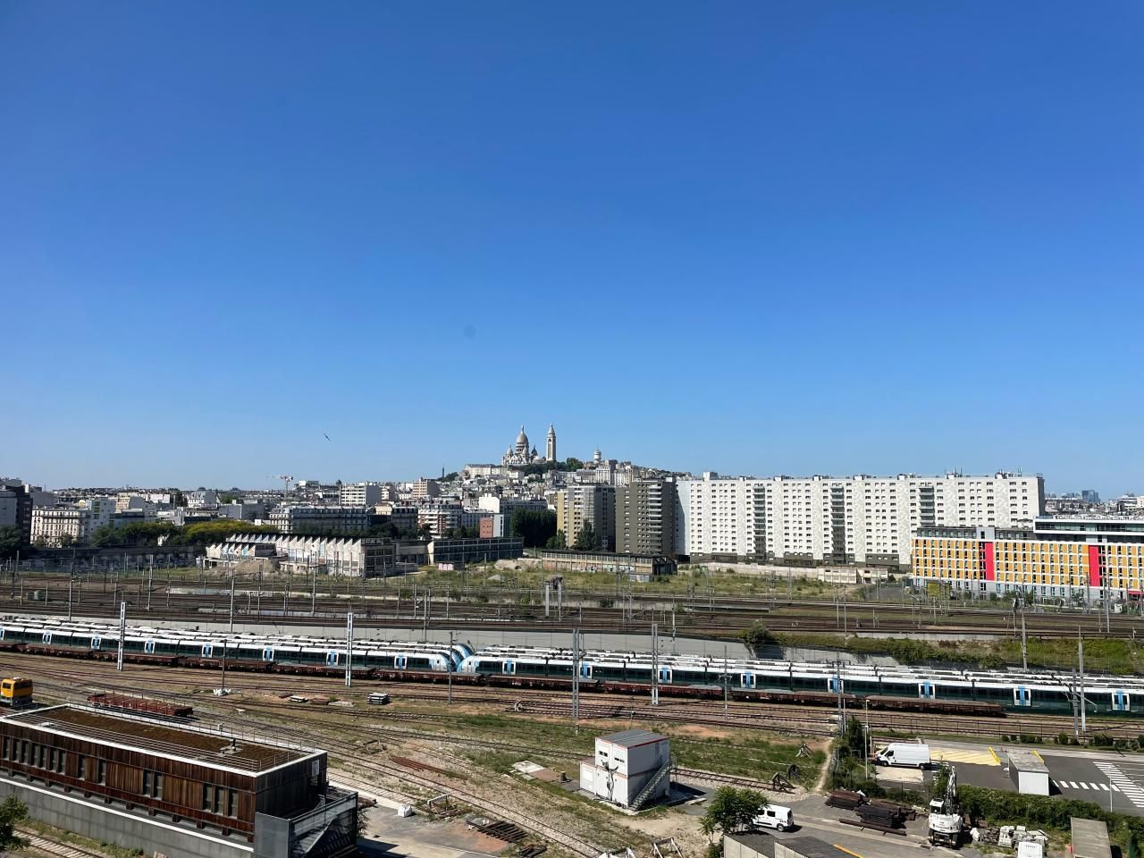 Location Bureaux 330 m² non divisibles 75018 Paris