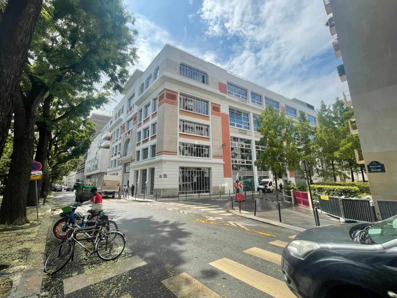 Location Bureaux 1185 m² divisibles 75011 Paris