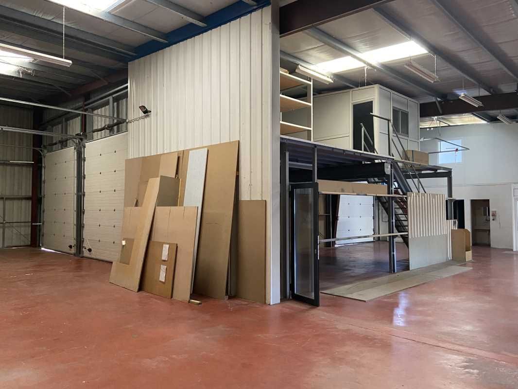 Fair-re vous propose à la location un bâtiment d'