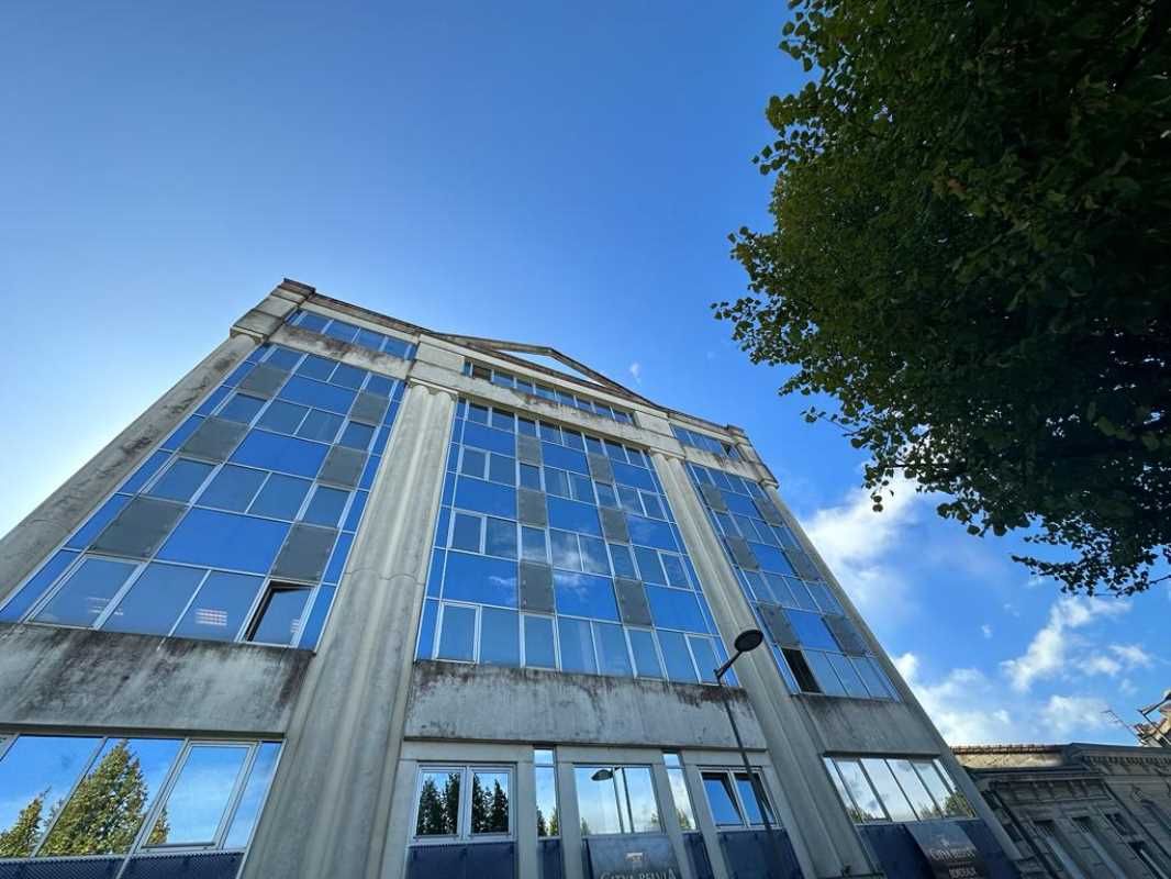 Situé à l'Ouest de Bordeaux, accessible directeme