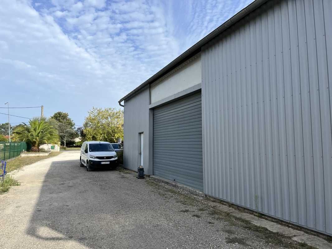 FAIR-RE vous propose à la vente , situé au Nord d