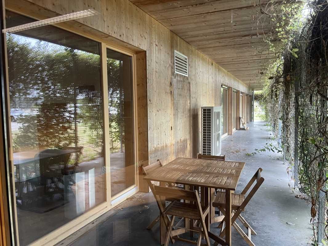 Nous vous proposons à la vente un immeuble de bur