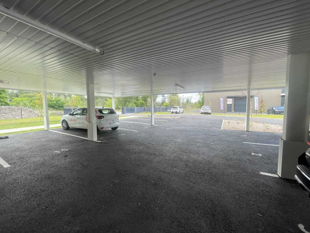 À MÉRIGNAC, au sein du Parc d'Activités Vert Cas