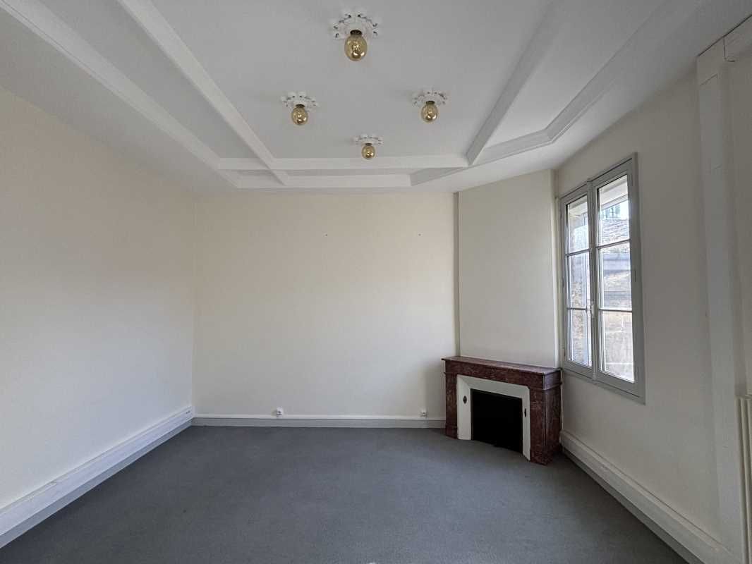 Au coeur du Triangle d'Or de Bordeaux et à proxim