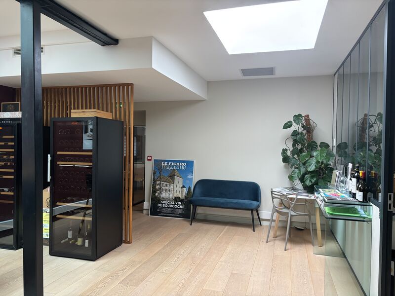 À BORDEAUX , au coeur du Quartier des Chartrons, 