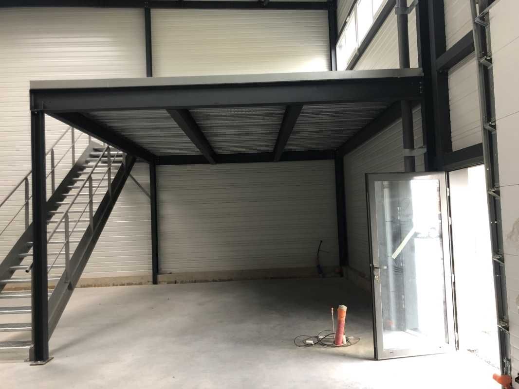 Situé sur la Rive Droite entre Bordeaux et Libour