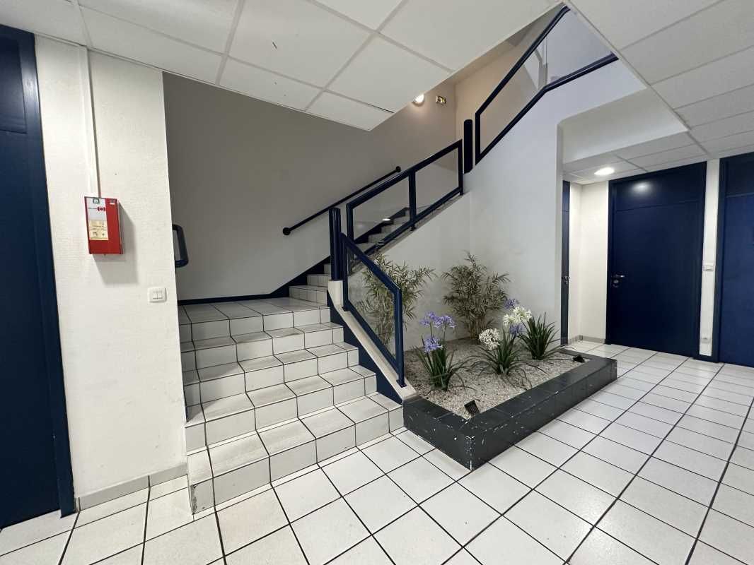 Situé au Nord de Bordeaux sur la commune de BRUGE