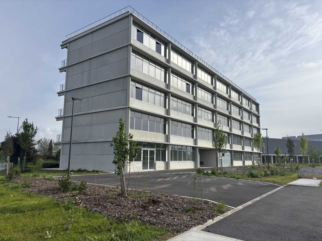 À VILLENAVE-D'ORNON, au sein d'un immeuble livré