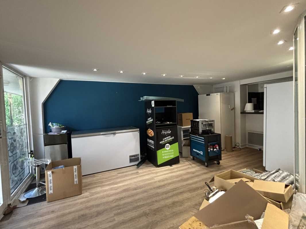 À BORDEAUX, situé dans le quartier de Nansouty, F