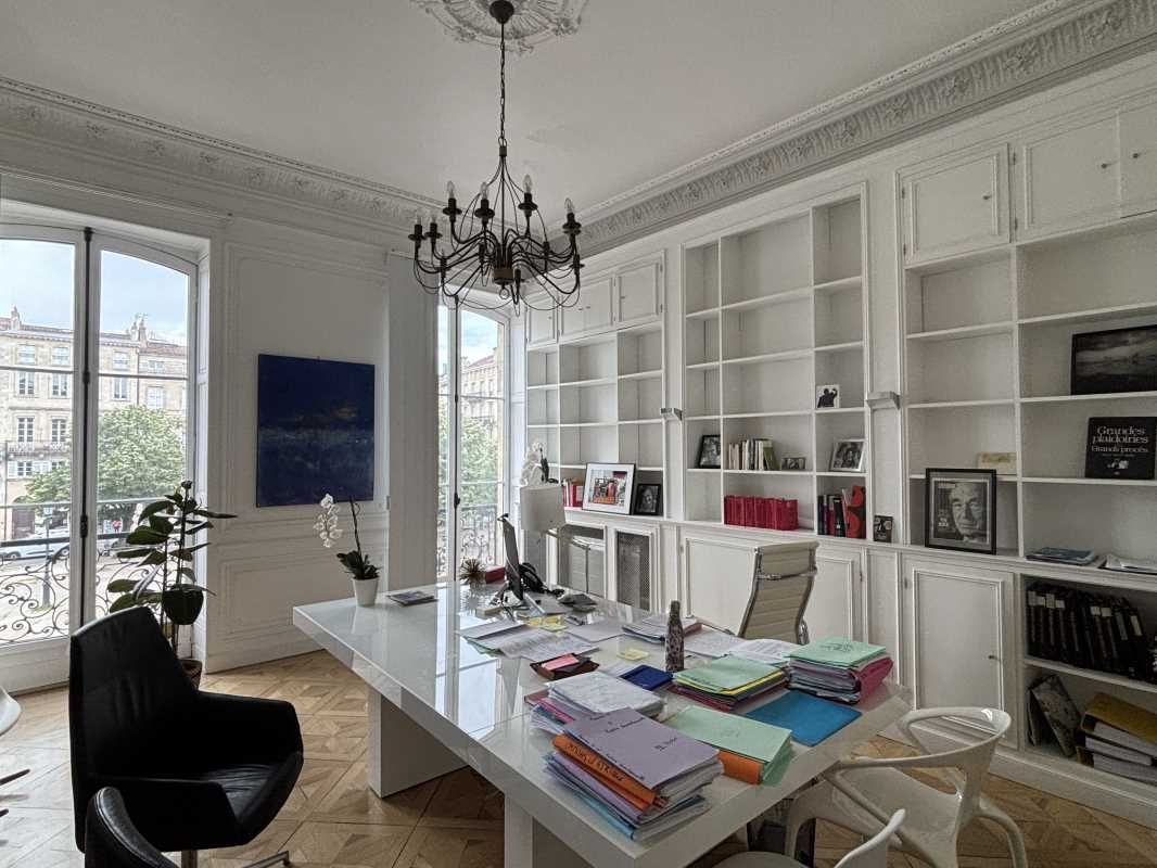 Au coeur du Triangle d'Or et avec vue sur une des