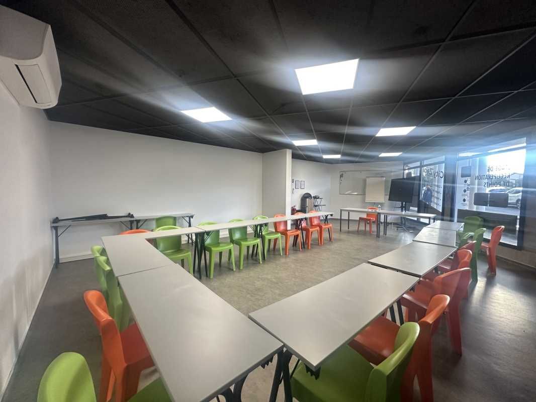 Situé au coeur de Talence, secteur Forum FAIR-RE