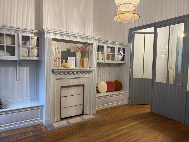 Bureaux de 110 m² non divisibles à Louer à BORDEA