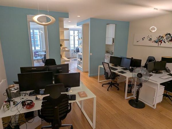 Au centre ville de Bordeaux, sur le Cours d'Alsac