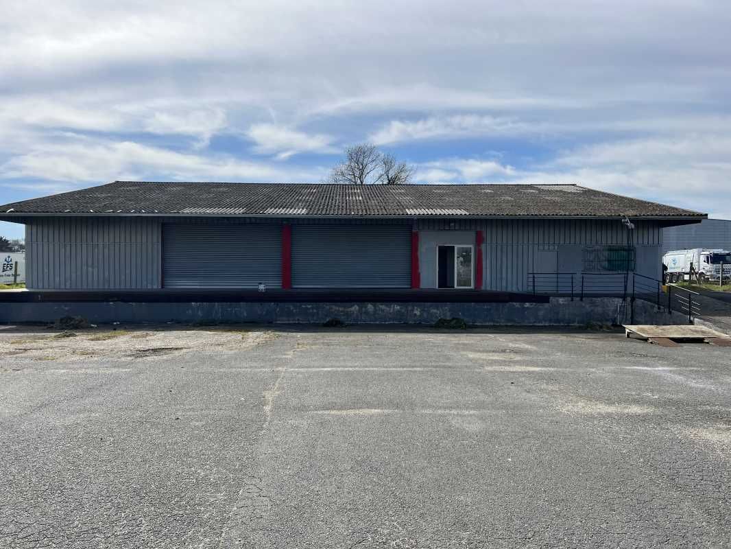 Le cabinet FAIR-RE vous propose à la vente un bât