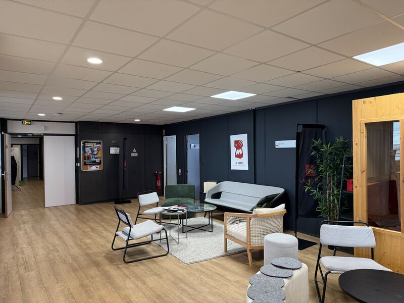 Accessible via les Boulevards, proche de la barri