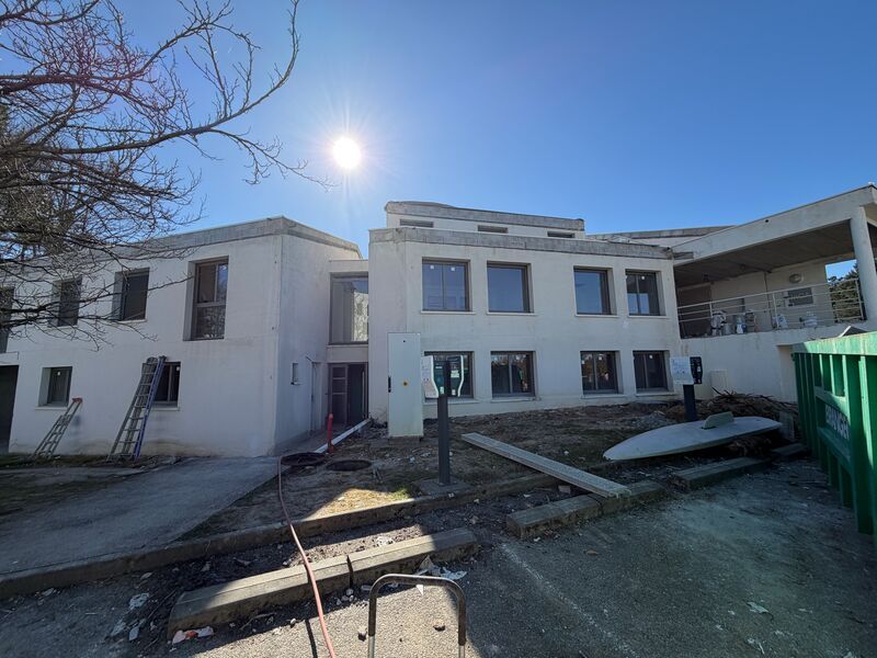 À ARTIGUES-PRÈS-BORDEAUX, sur la Rive Droite, au 