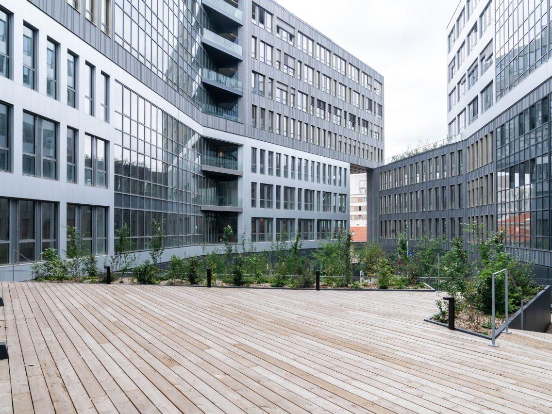 Location Bureaux 1514 m² divisibles 33800 Bordeaux