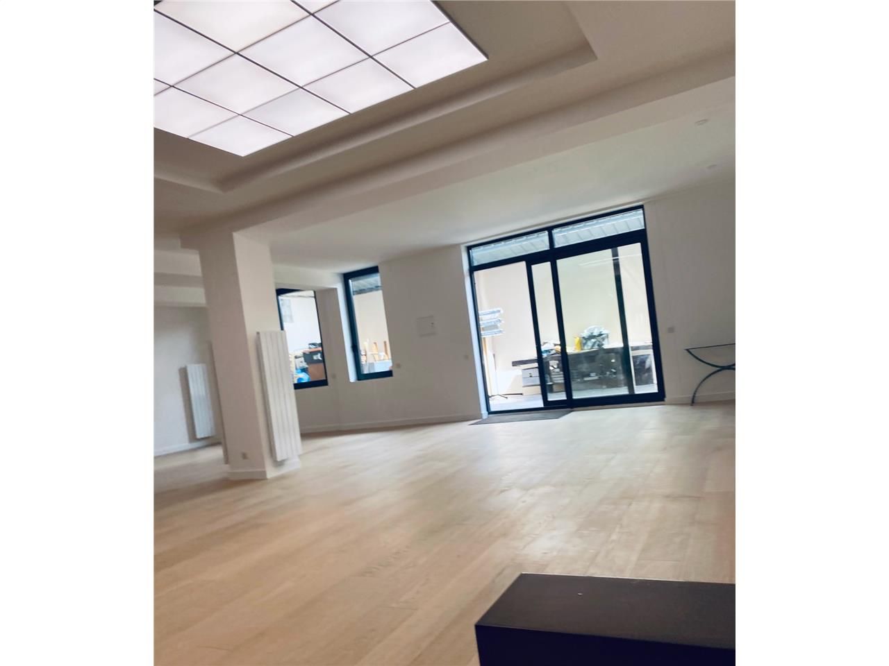 Loft / Destination mixte possible. CRENO REAL EST