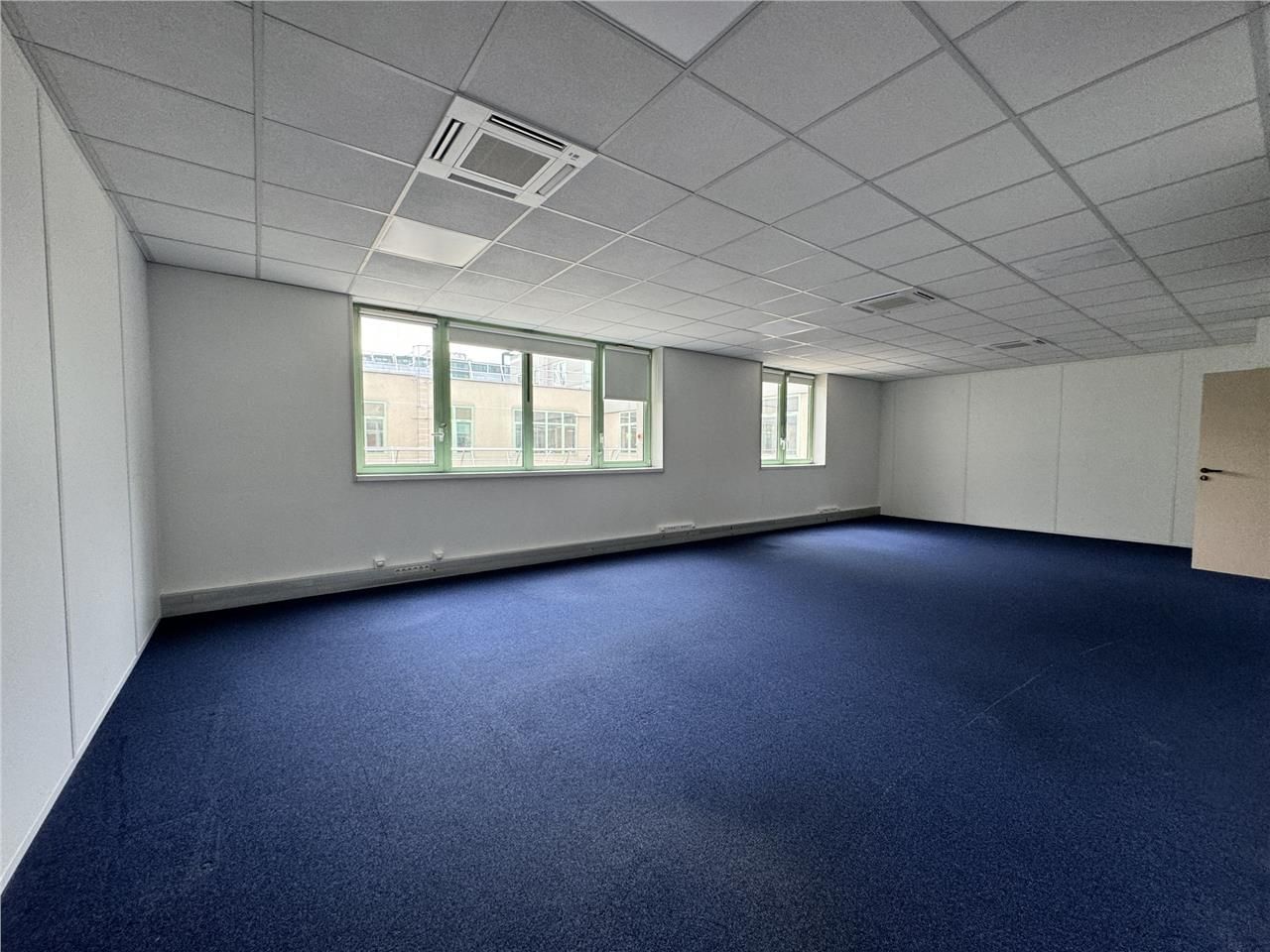 CRENO REAL ESTATE vous propose au sein d'un parc 