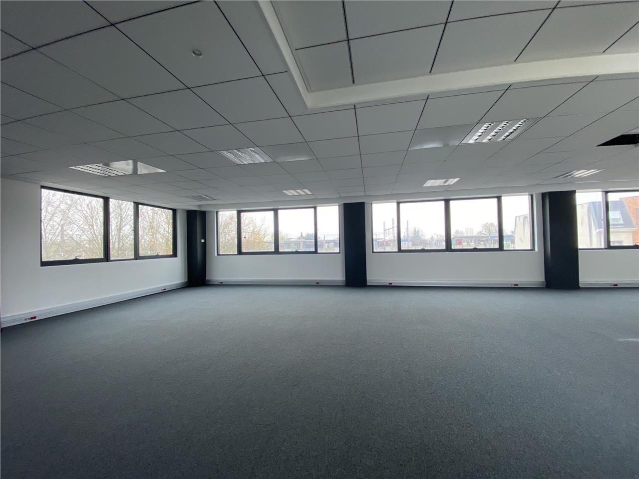 Chelles, au pied du RER (E) Chelles-Gournay, CREN