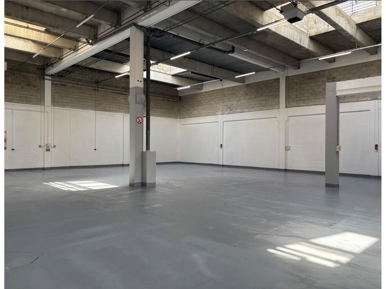 Proche Autoroute A3 / A1, CRENO REAL ESTATE vous 