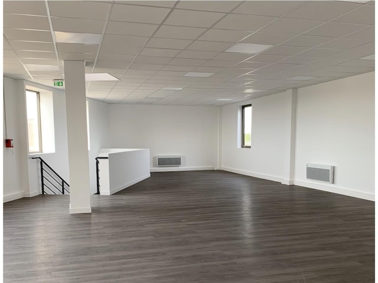 Au sein d'un parc tertiaire, CRENO REAL ESTATE vo