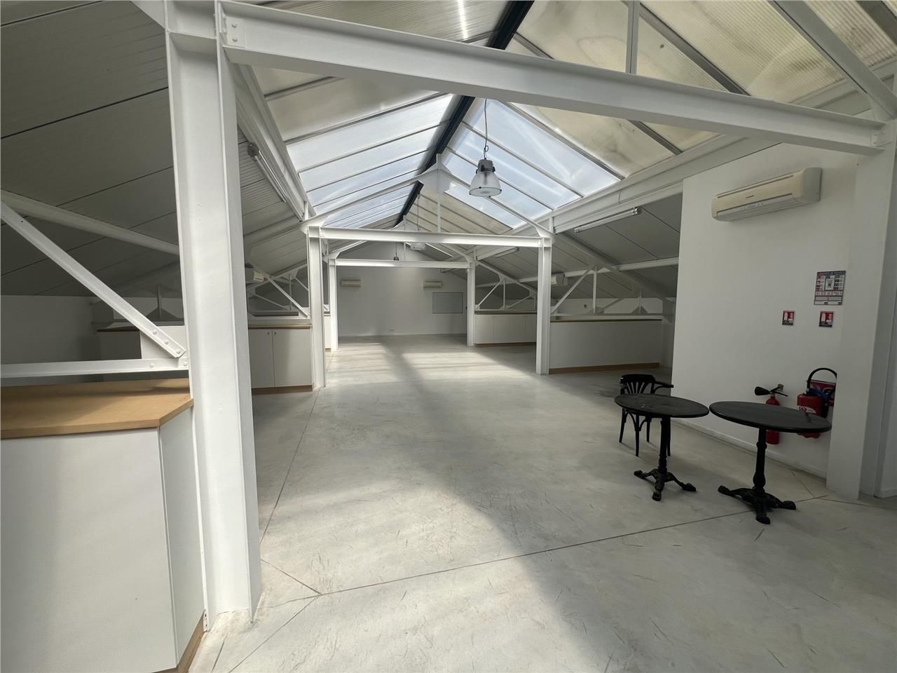 A proximité  des bords  de Marne, CRENO REAL ESTA