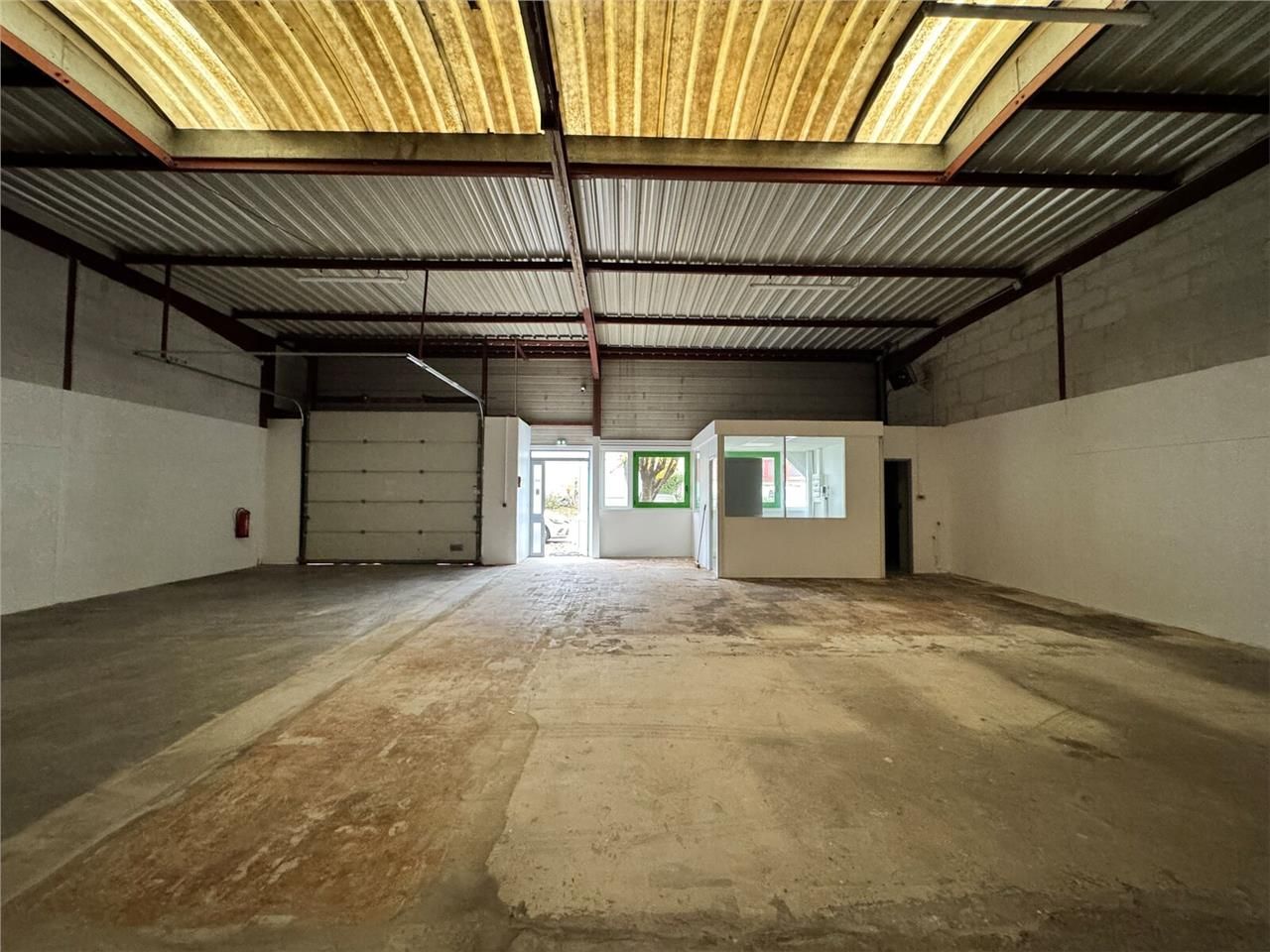 Proche Autoroute A3 / A1, CRENO REAL ESTATE vous 