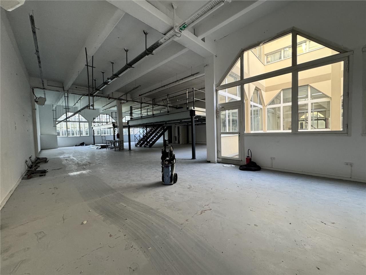 Porte d'Aubervilliers, CRENO REAL ESTATE vous pro