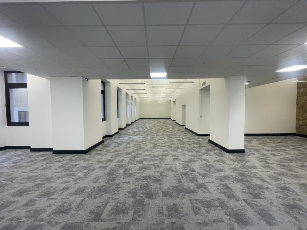 3122.7 m² pour ce bureaux en location à Marseille