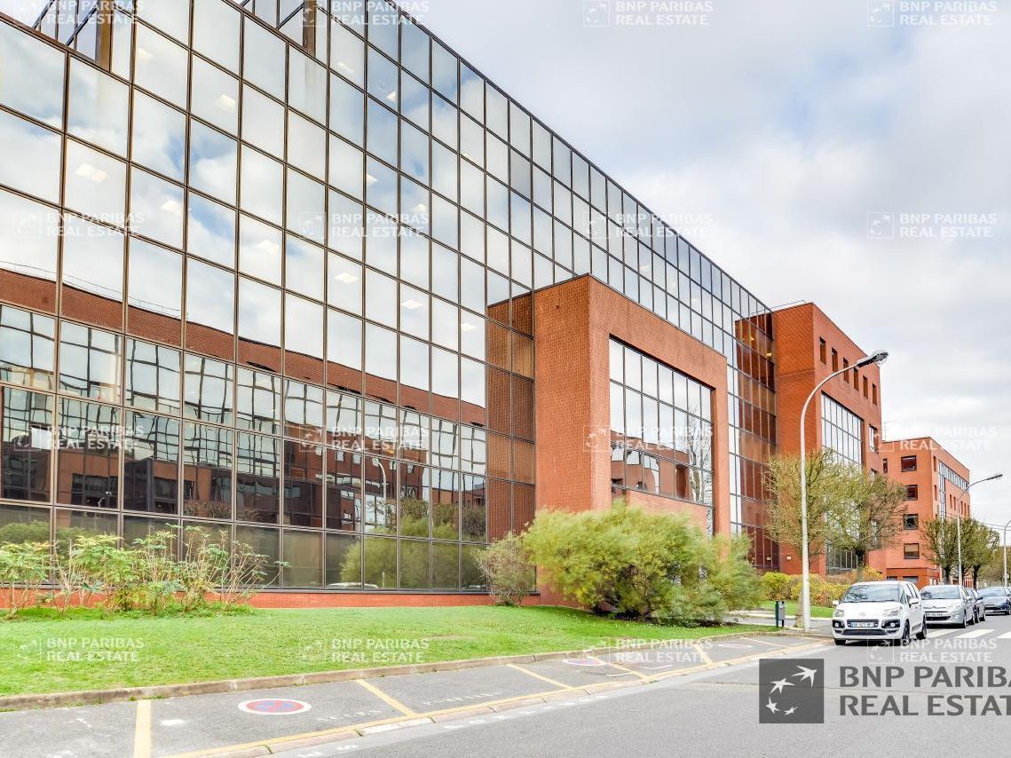 Location Bureaux 2505.5 m² divisibles 92360 Meudon la foret