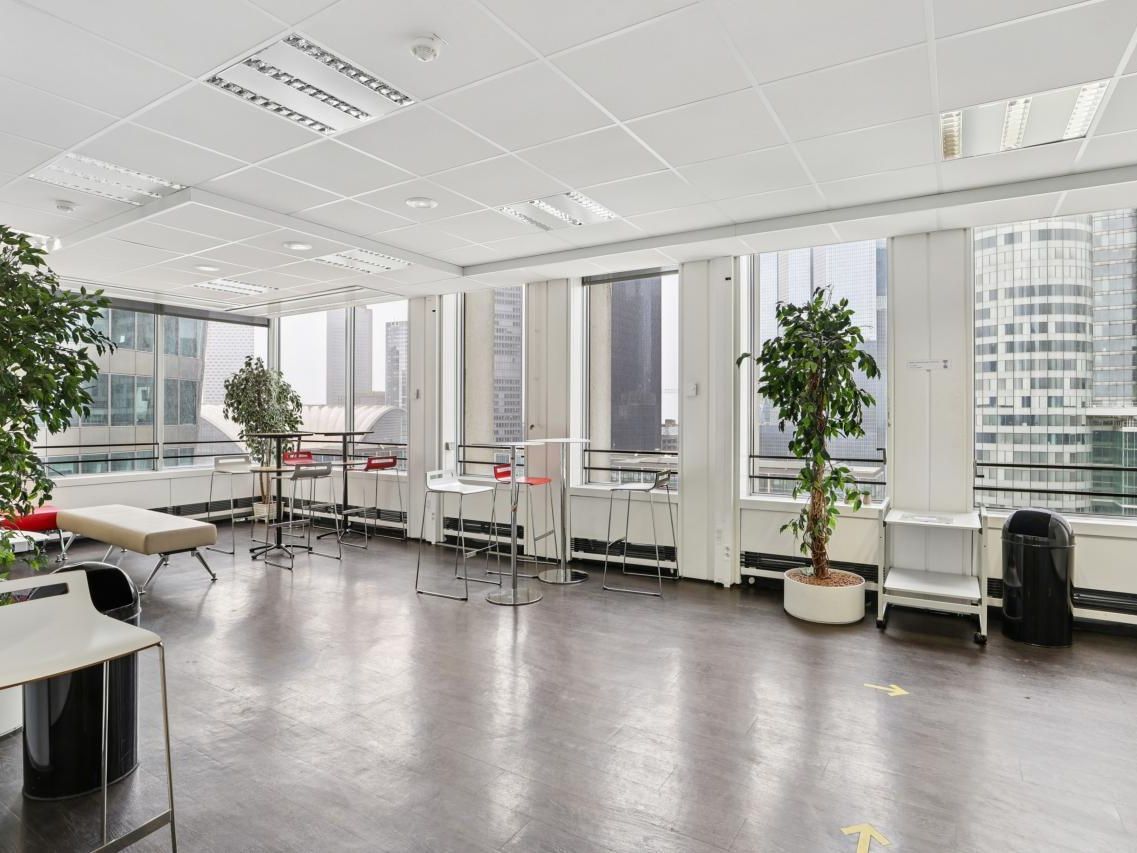 880 m² pour ce bureaux en location à Puteaux